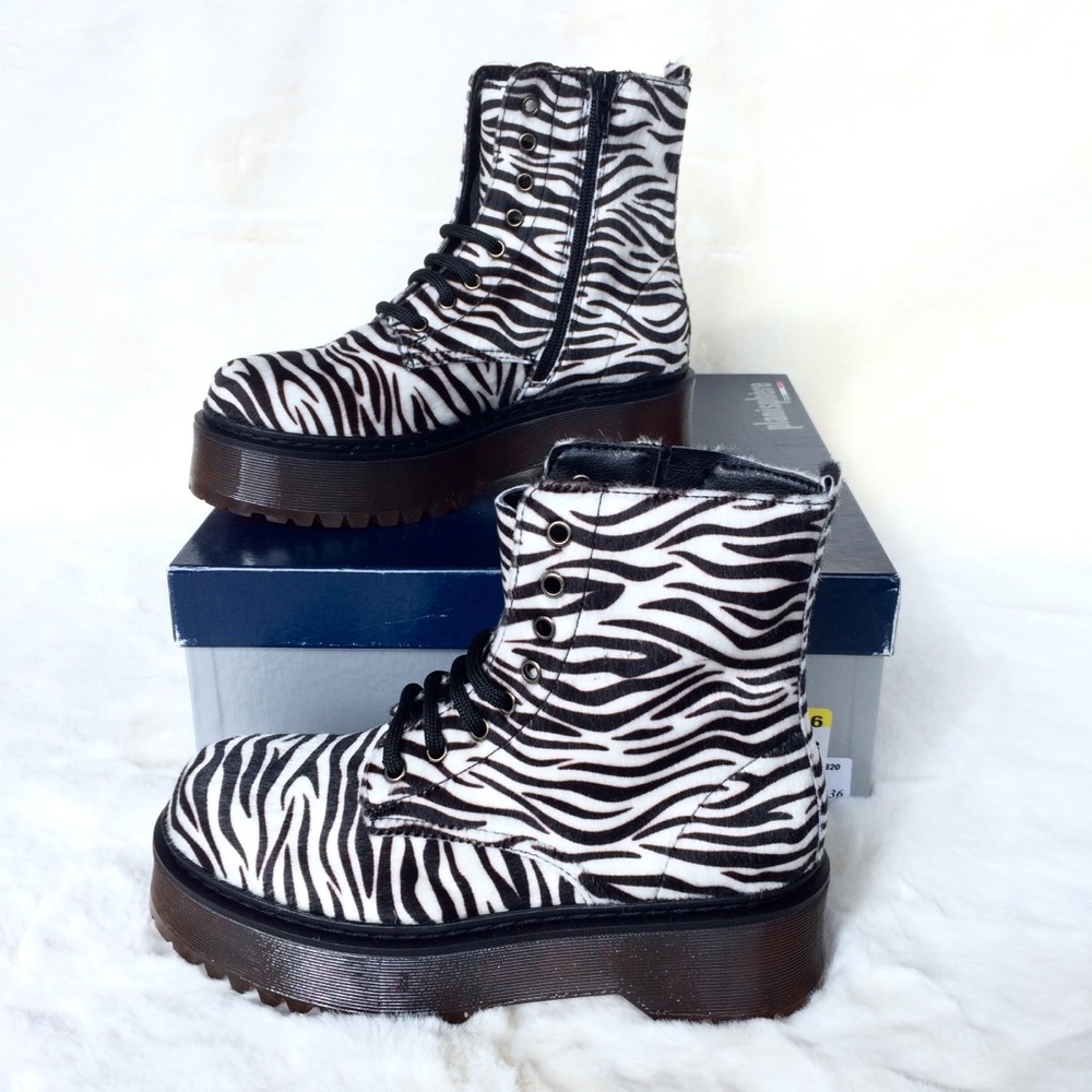 NEW IN BOX Real Leather/Calf Hair Platform Boots